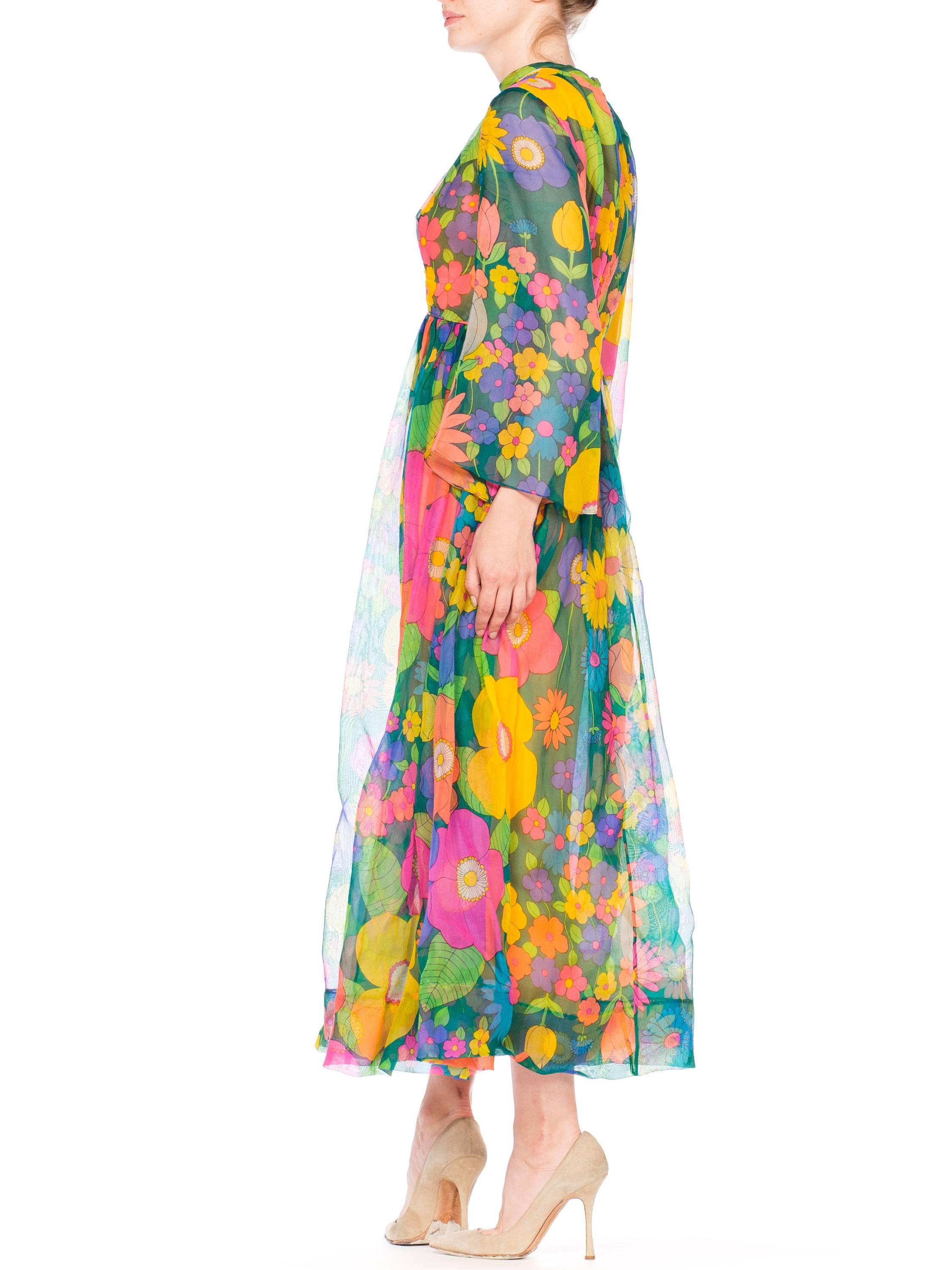 1960s 1970s Floral Print Dress with Bell Sleeves 6