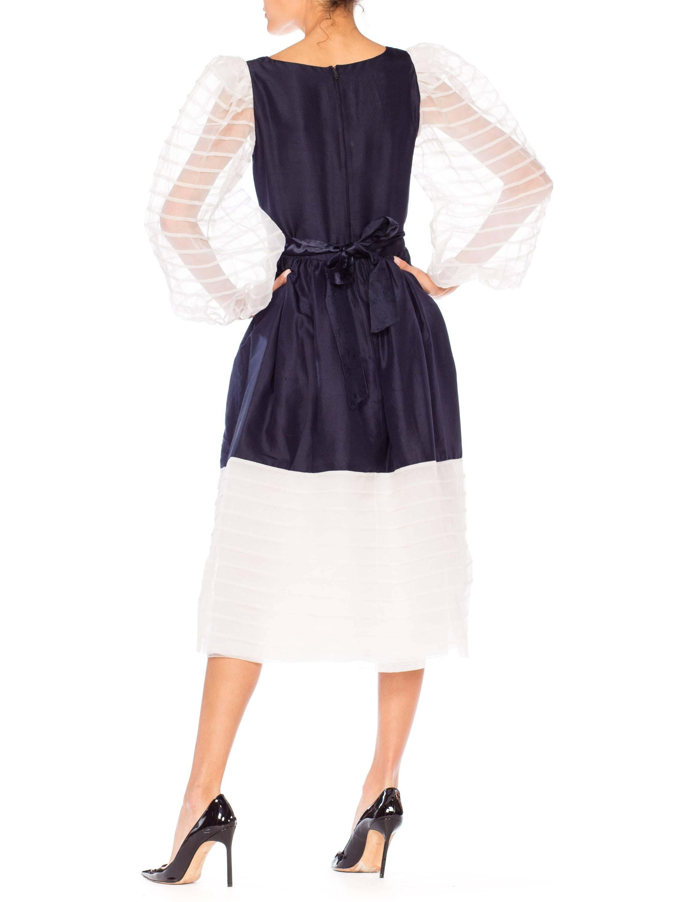 1960s Navy and White Puffy Sleeve Dress 5