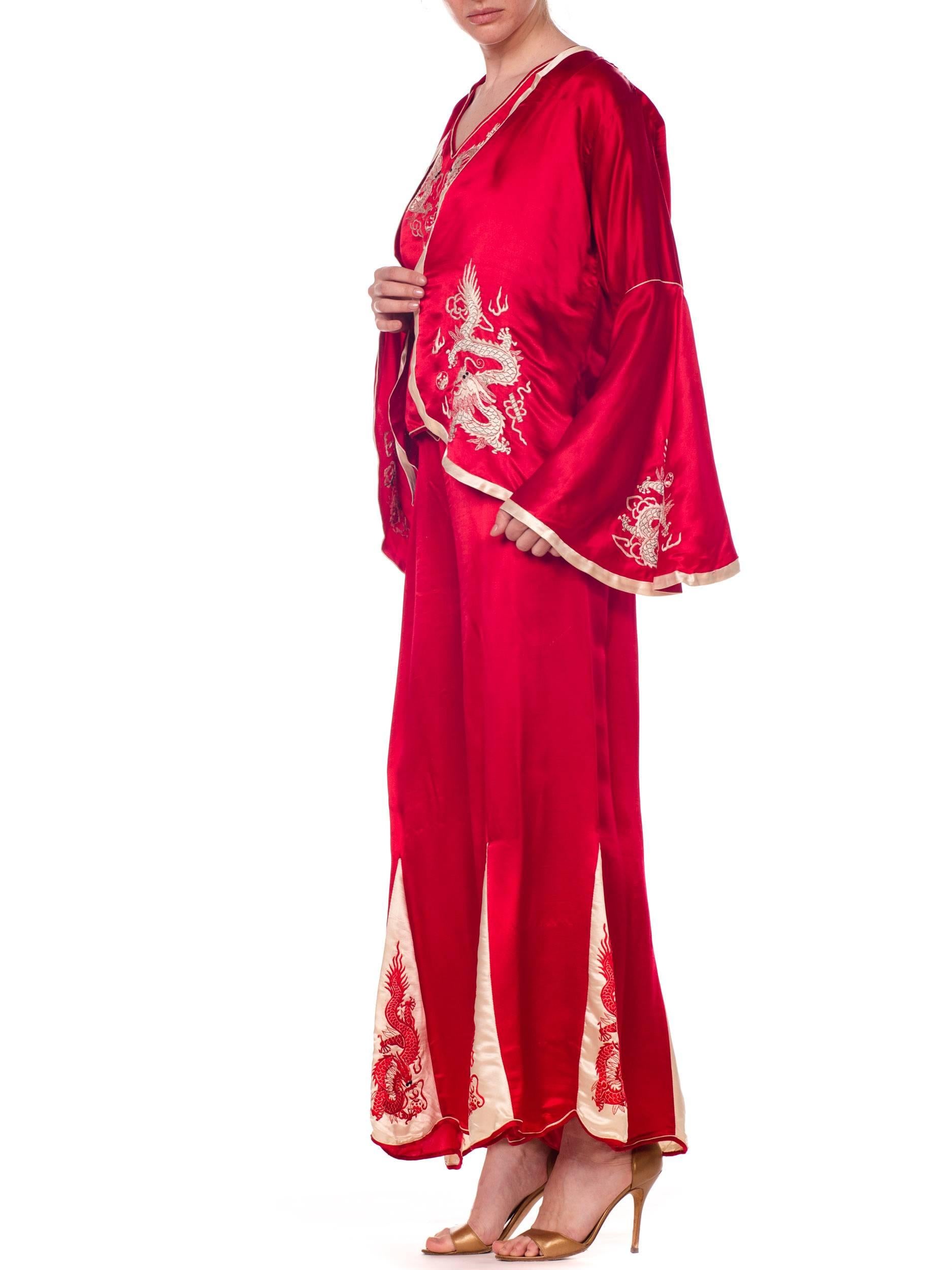 1920s Asian Red Silk Dragon Embroidered Beach Pajamas Set Top, Pants And Jacket In Excellent Condition In New York, NY