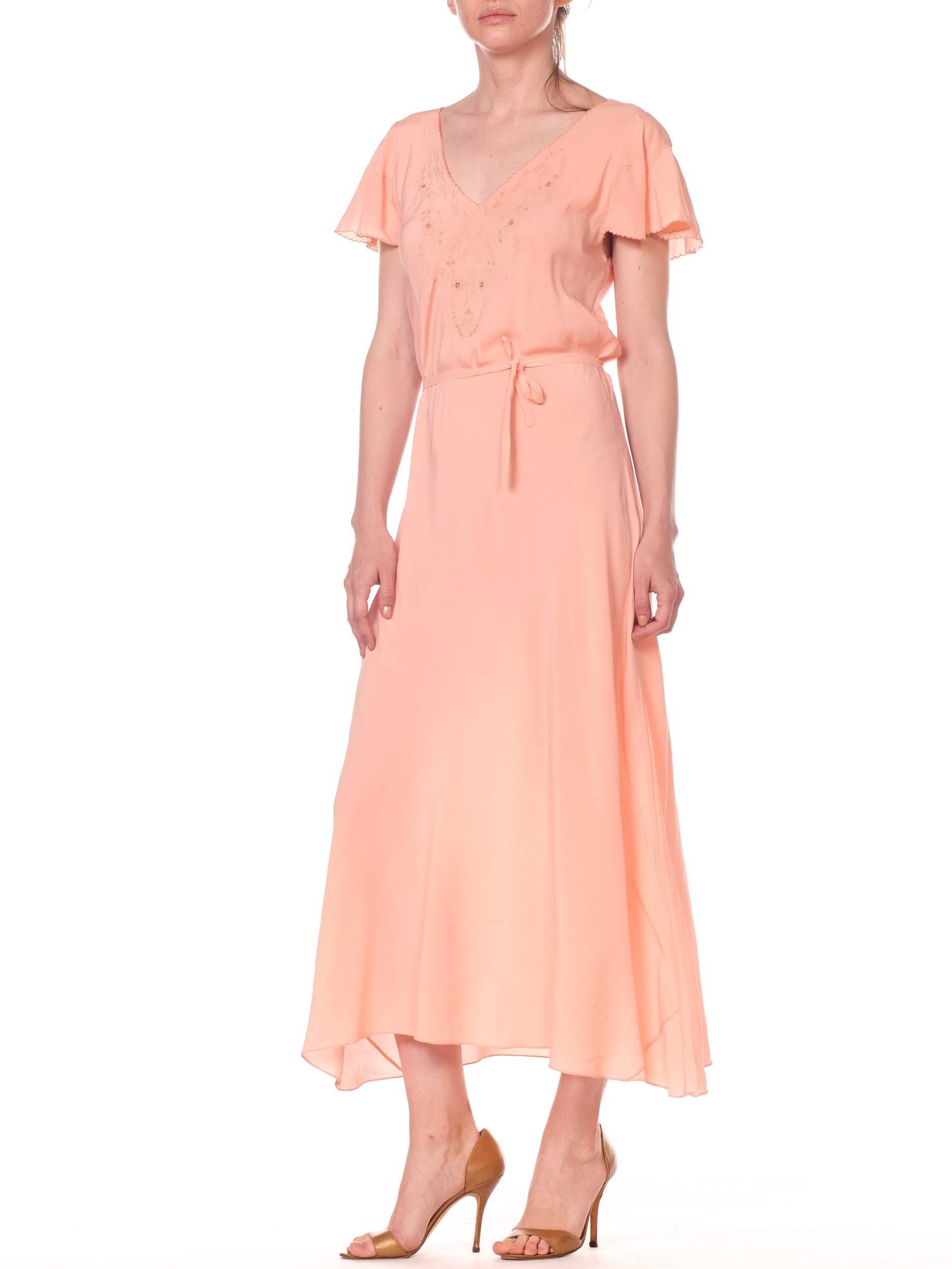1930S Peach Bias Cut Silk Crepe De Chine Flutter Sleeve Couture Hand Sewn Negli For Sale 2