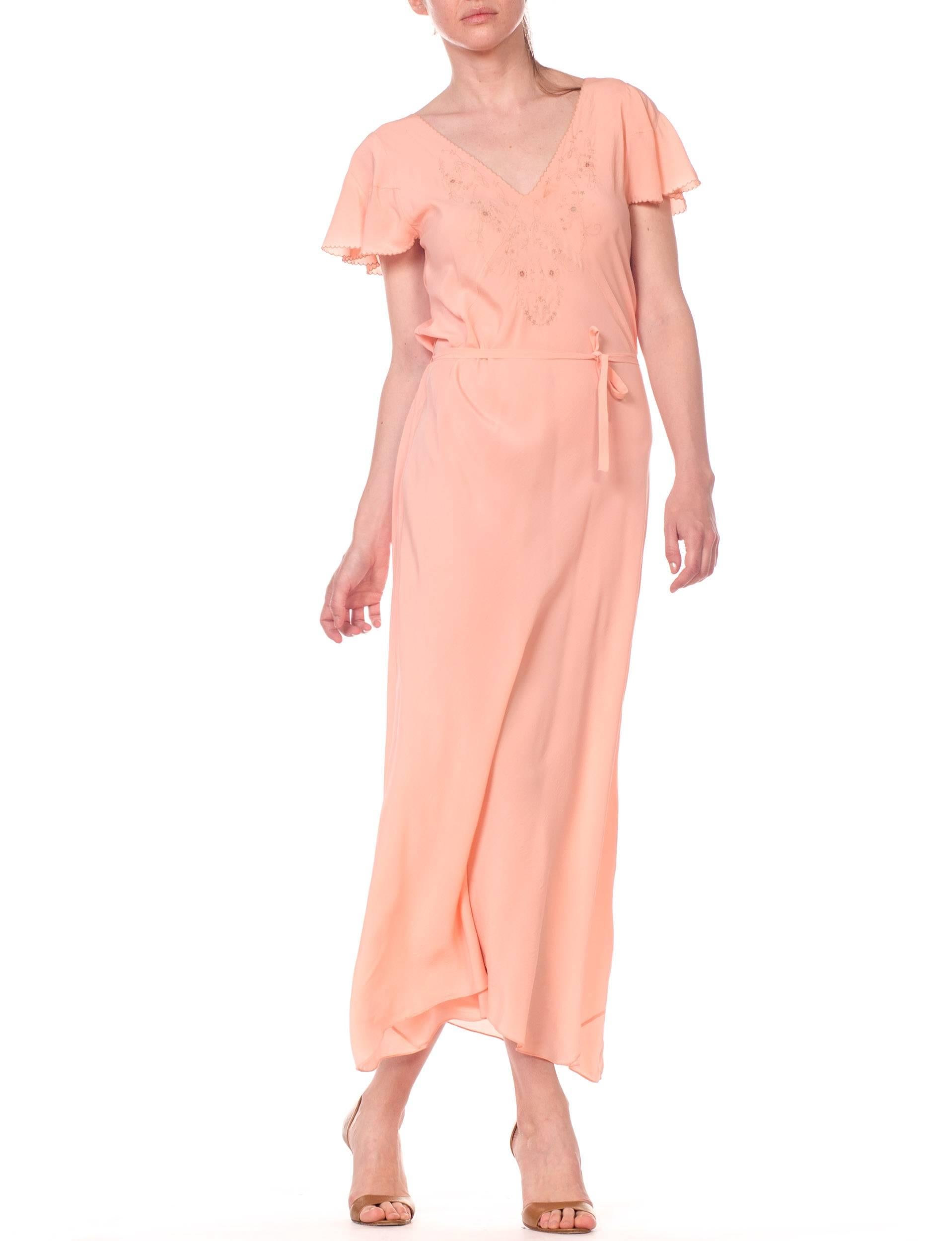 1930S Peach Bias Cut Silk Crepe De Chine Flutter Sleeve Couture Hand Sewn Negli For Sale 3