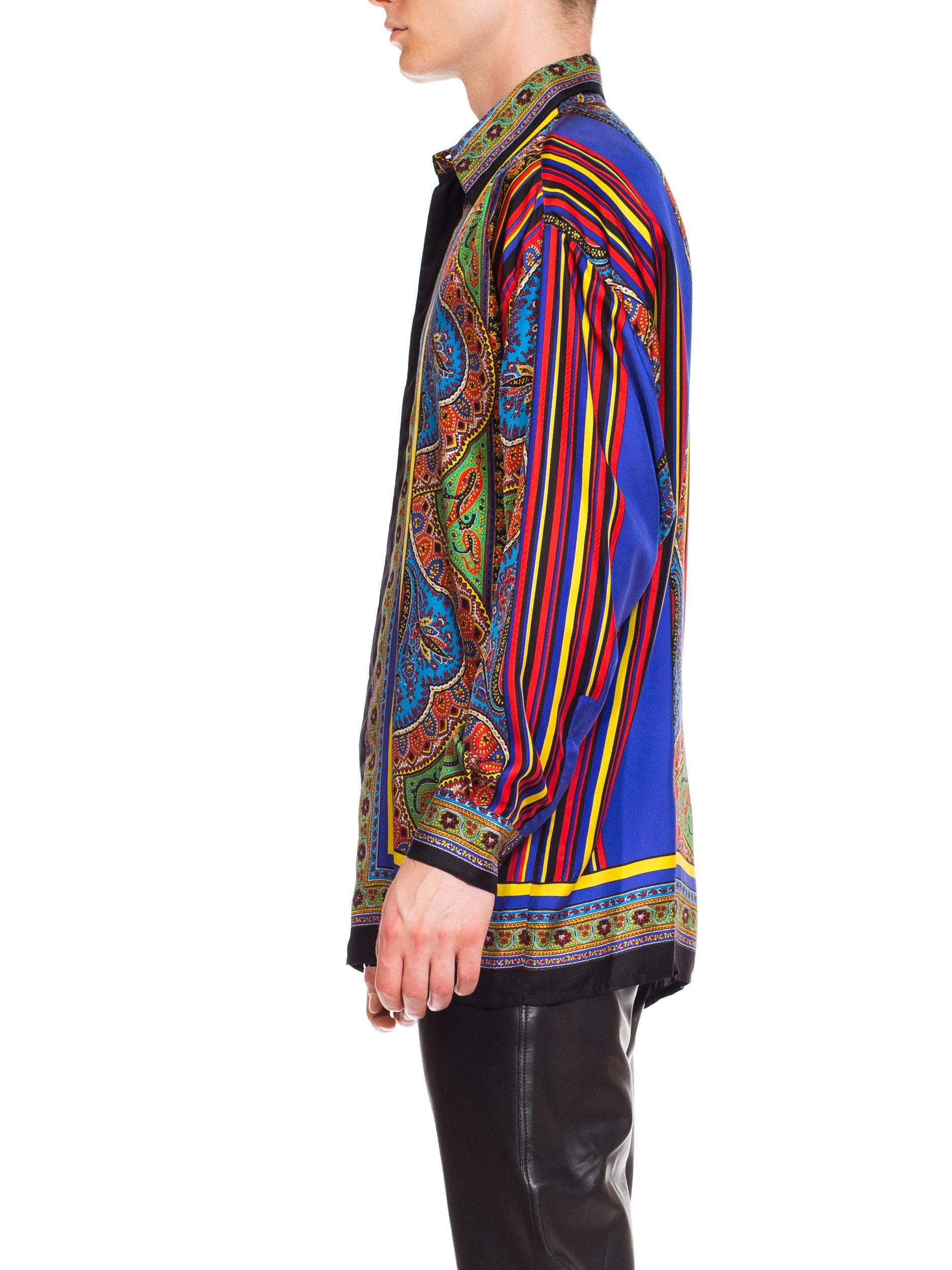 1990S GIANNI VERSACE Silk Men's Istante Paisley Scarf Print Shirt In Excellent Condition In New York, NY