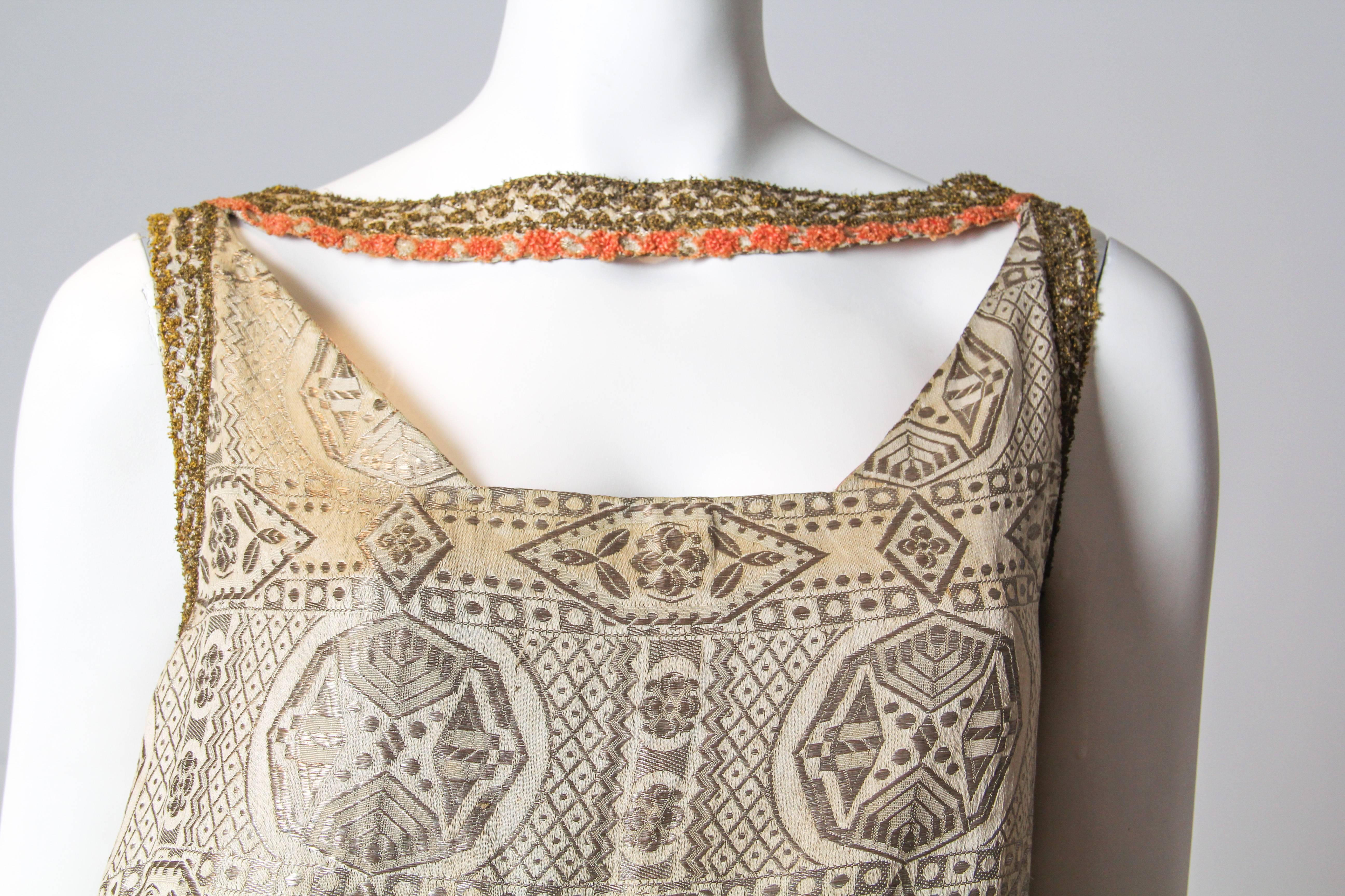 Women's Embroidered 1920s Lamé Dress