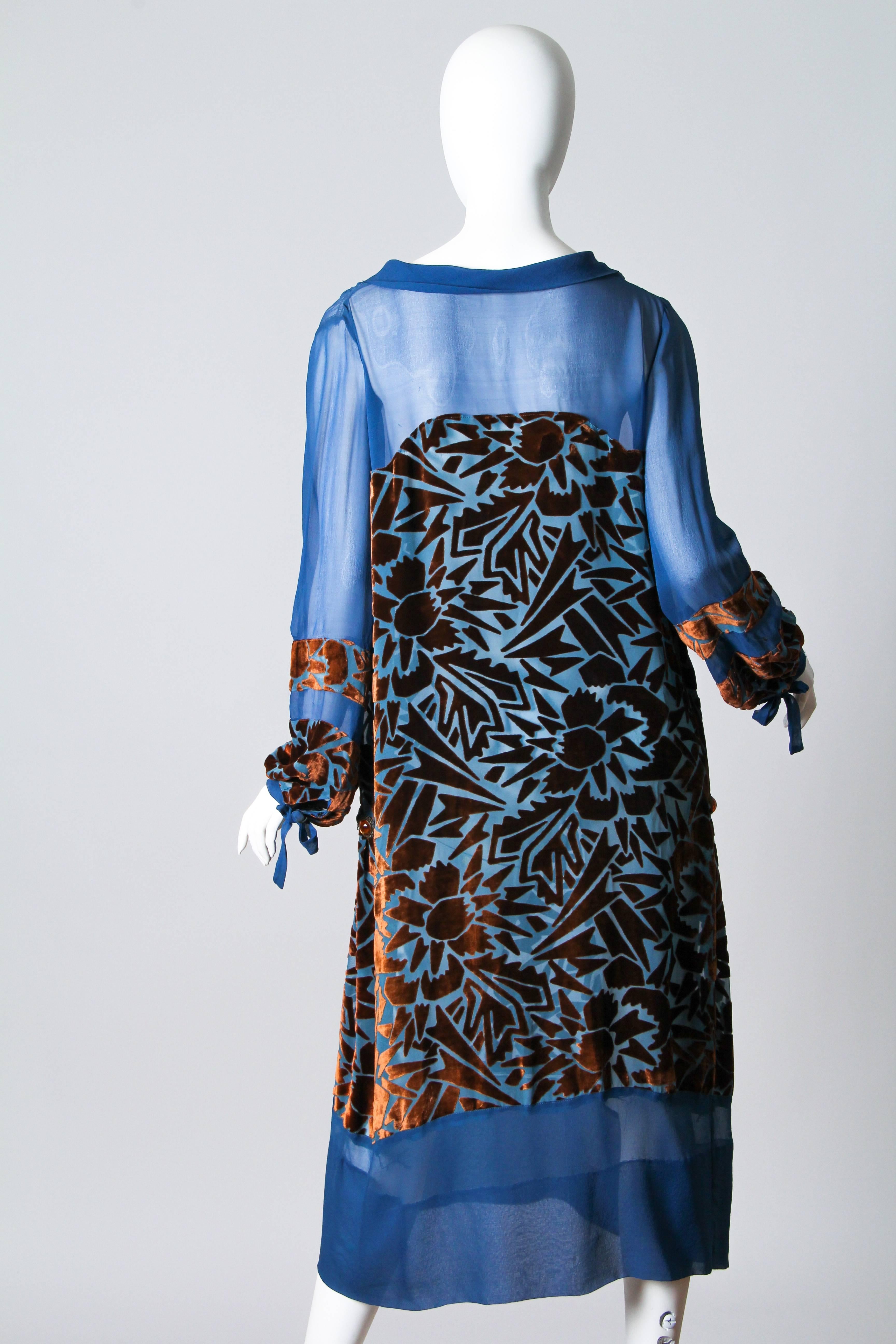 1920s Raoul Dufy style Silk Velvet Dress In Good Condition In New York, NY