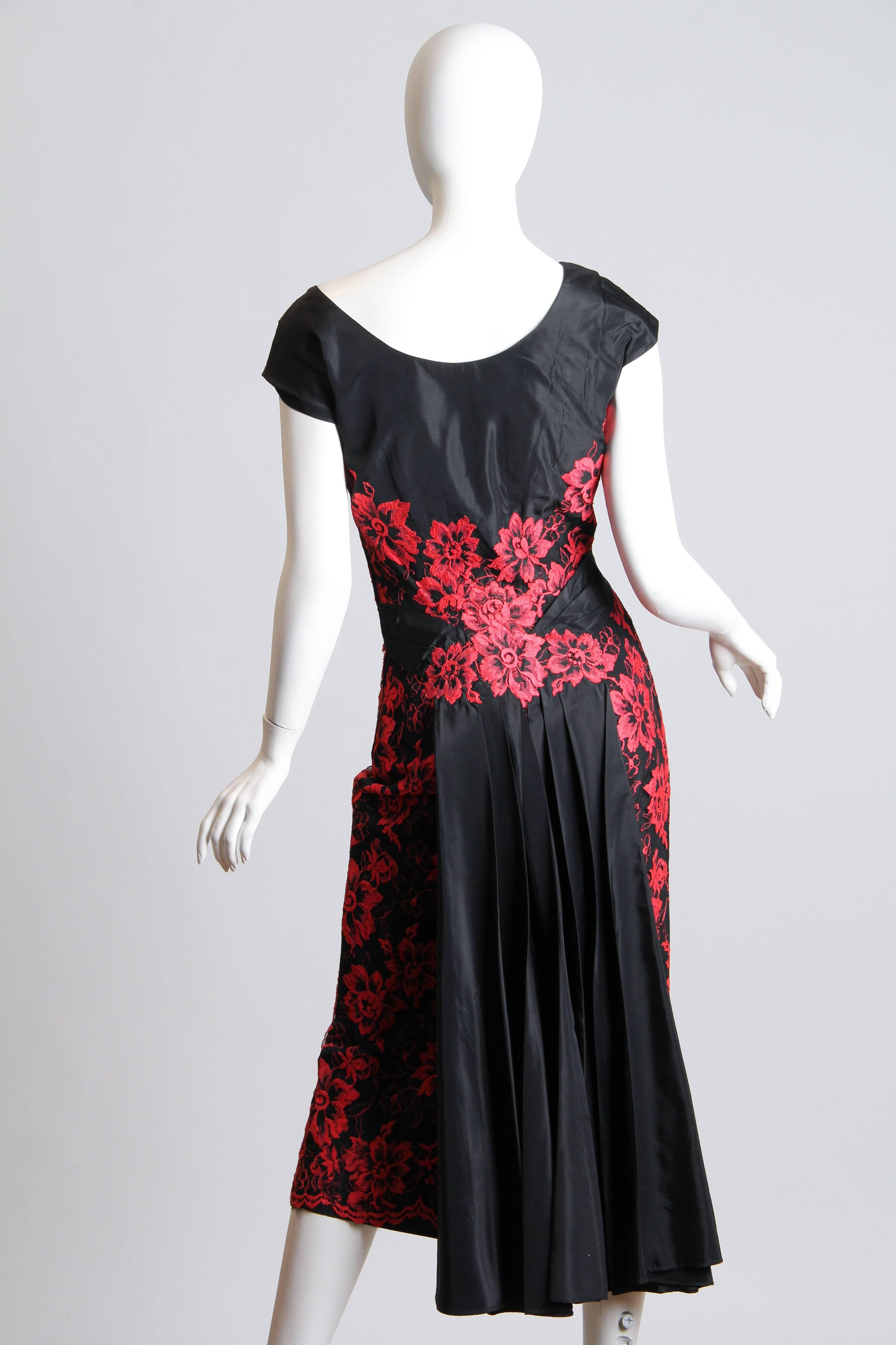 Some fading on the shoulder but otherwise in perfect shape. 1950S PEGGY HUNT Black & Red Silk Taffeta Chantilly Lace Cocktail Dress 