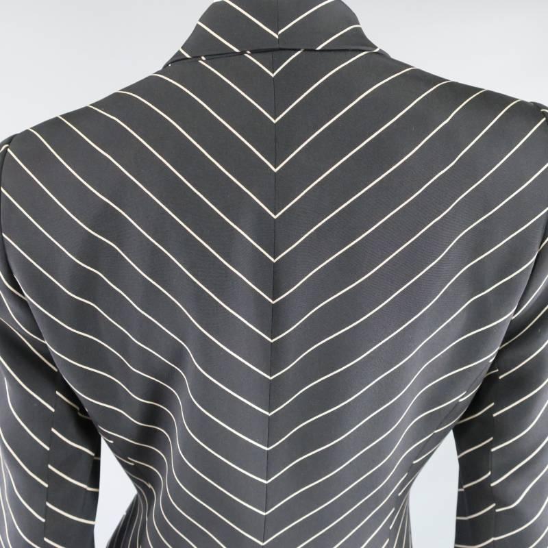 OSCAR by OSCAR DE LA RENTA Size 2 Black Silk Pinstripe Blazer Jacket 4