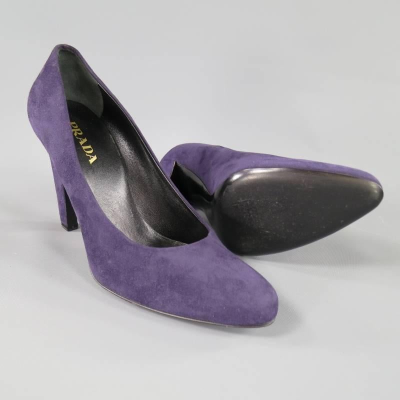 PRADA Size 8.5 Purple Suede Curved Heel Pumps In Excellent Condition In San Francisco, CA