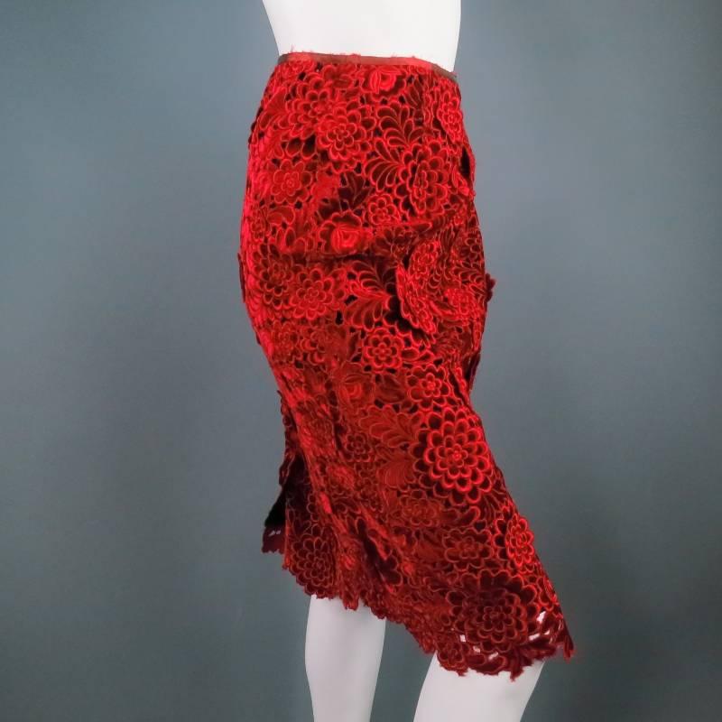 Women's MARC JACOBS Size 6 Red Rayon / Silk Floral Crochet Lace Pencil Skirt