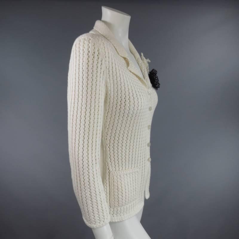 CHANEL Size 8 Beige Cotton / Cashmere Mesh Knit Camellia Brooches 2003 Jacket 2