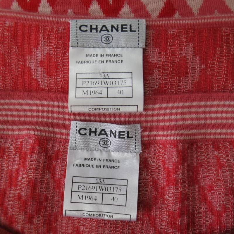 CHANEL Size 8 Red & Pink Rhombus Cashmere Sequin Flower Fall 2003 Skirt Suit 6