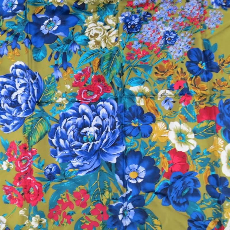 Women's or Men's Vintage OSCAR DE LA RENTA Blue Silk Scarves