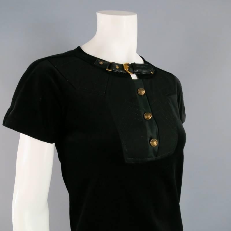 Fierce velvet A-line dress by GUCCI. With a classic design and fabulous hardware details where it counts, this is a perfect LBD for the fall/winter season. Made in Italy.
 
Excellent Pre-Owned Condition.
Marked: 38
 
Measurements:
 
Bust: 32