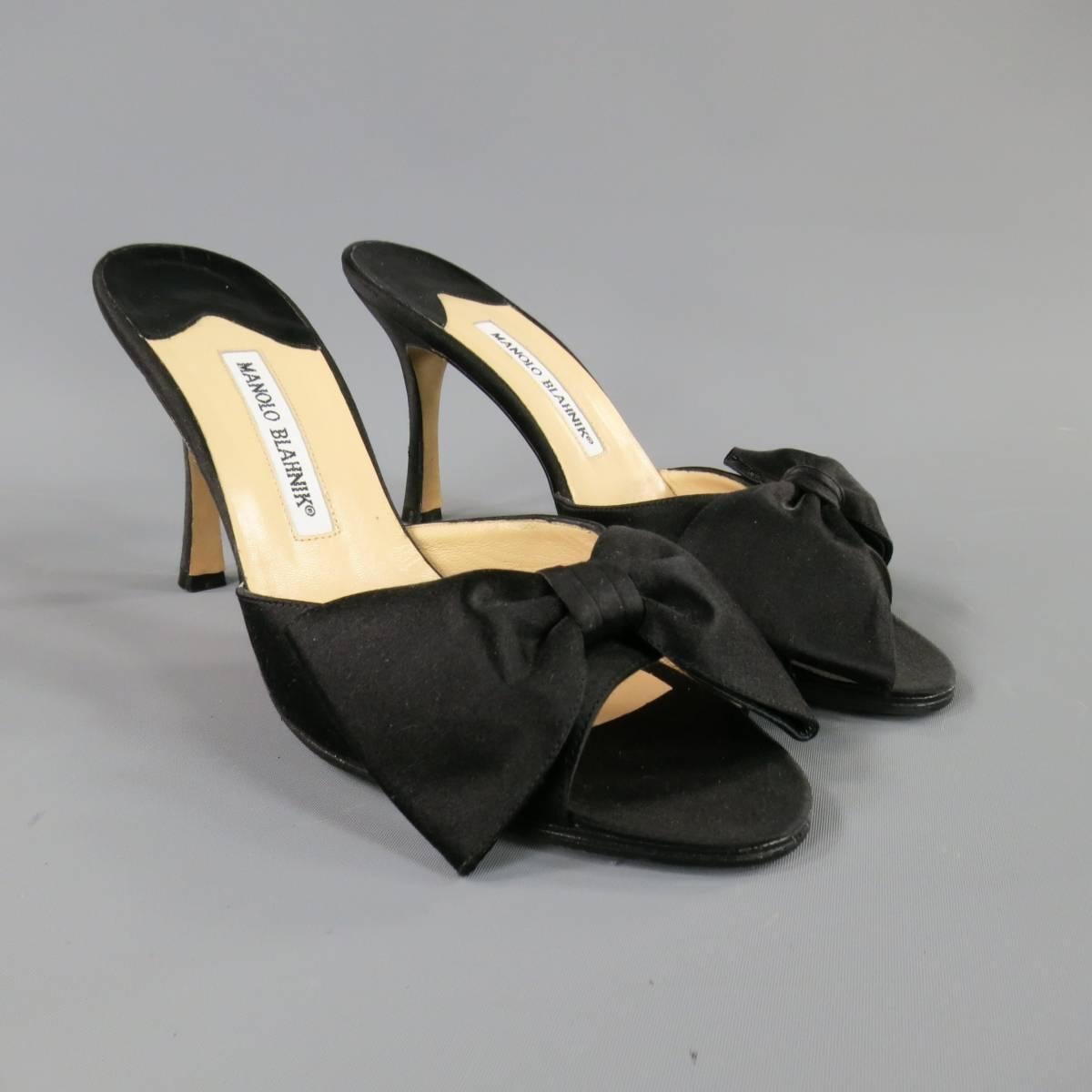 MANOLO BLAHNIK Size 9.5 Black Silk Satin Peep Toe Bow Mules In Excellent Condition In San Francisco, CA