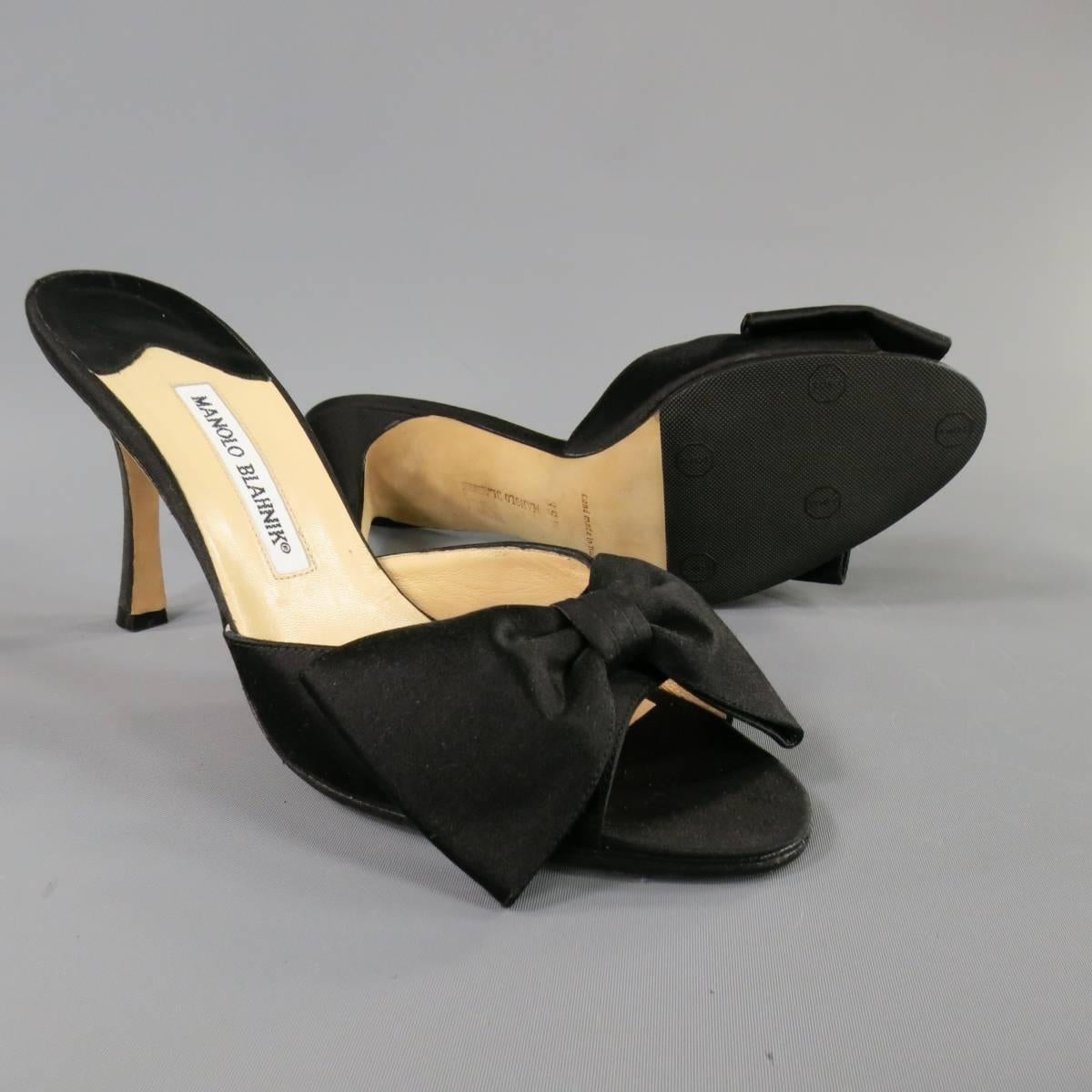 Women's MANOLO BLAHNIK Size 9.5 Black Silk Satin Peep Toe Bow Mules