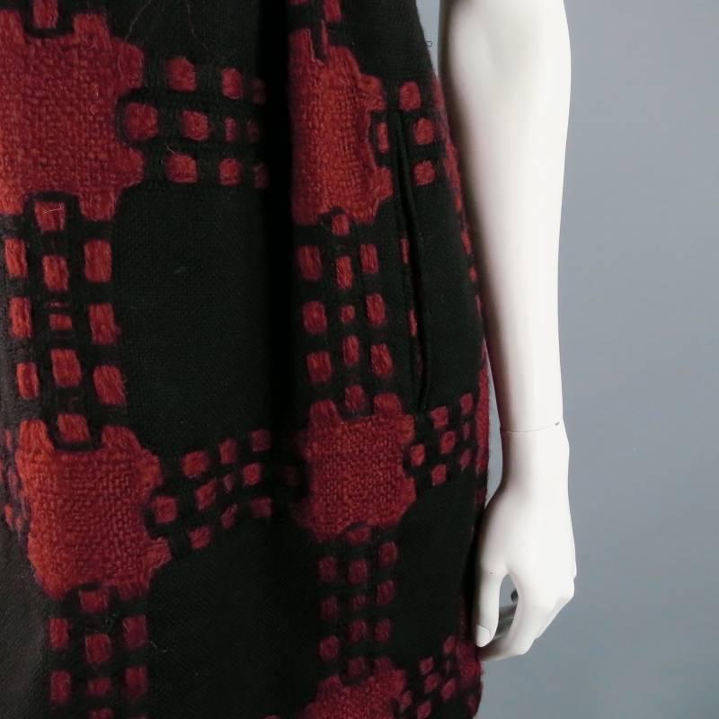 Women's GUCCI Size 4 Black & Burgundy Plaid Wool Knit Short Puff Sleeve Dress