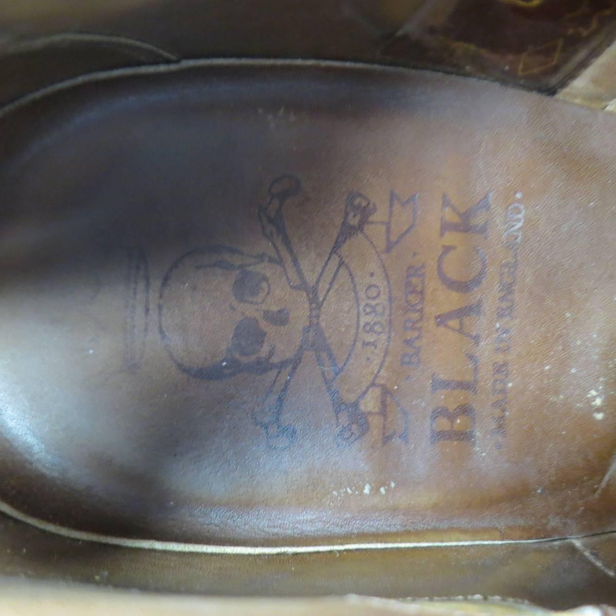 BARKER BLACK Size 9.5 Men's Tan Pebbled Leather Wingtip Vibram Sole Lace Up In Excellent Condition In San Francisco, CA