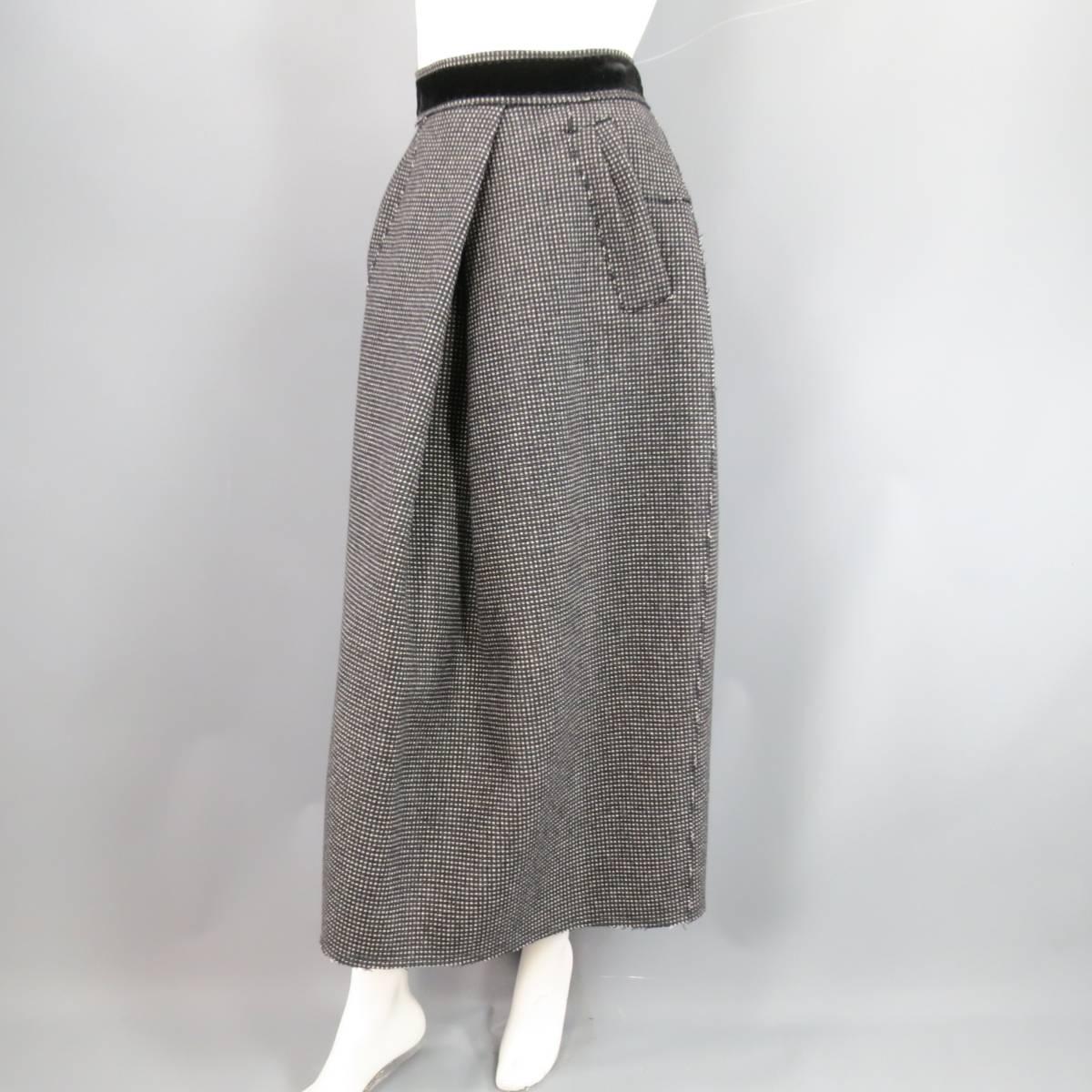 MARC JACOBS Size 8 Charcoal Nailhead Dot Black Velvet Pleated Wool Midi Skirt In Excellent Condition In San Francisco, CA