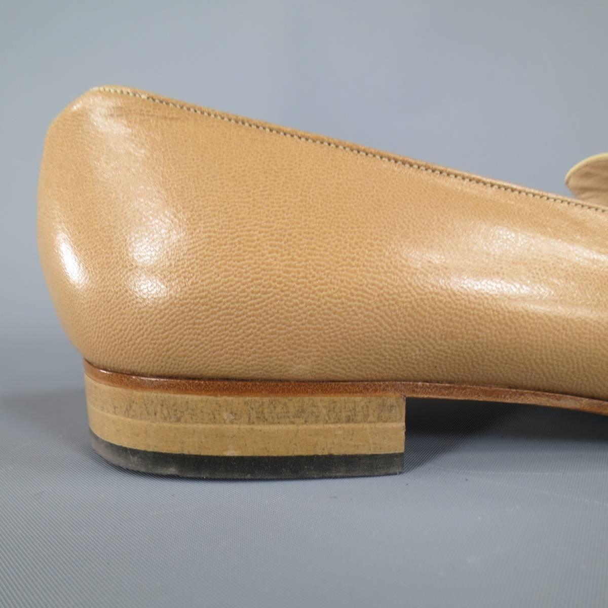 Vintage CHANEL Size 10 Tan & Beige Leather Embroidered Logo Loafer Flats 1