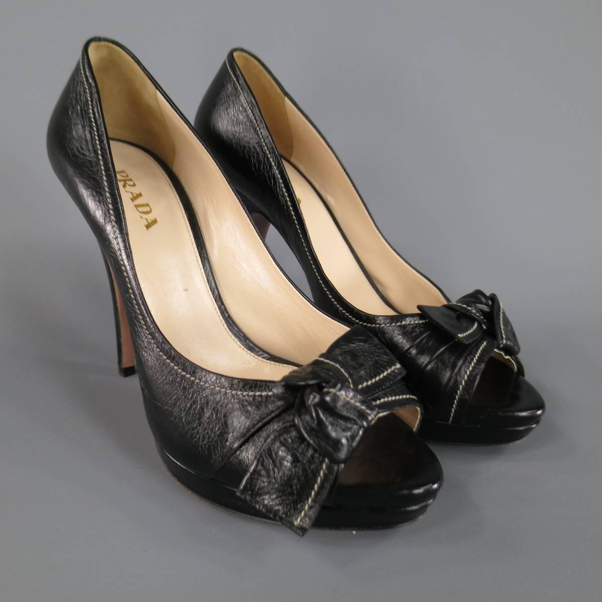 Prada Pumps Black Contrast Stitching Leather Peep Toe Knot Bow Platform, Size 9  In Excellent Condition In San Francisco, CA