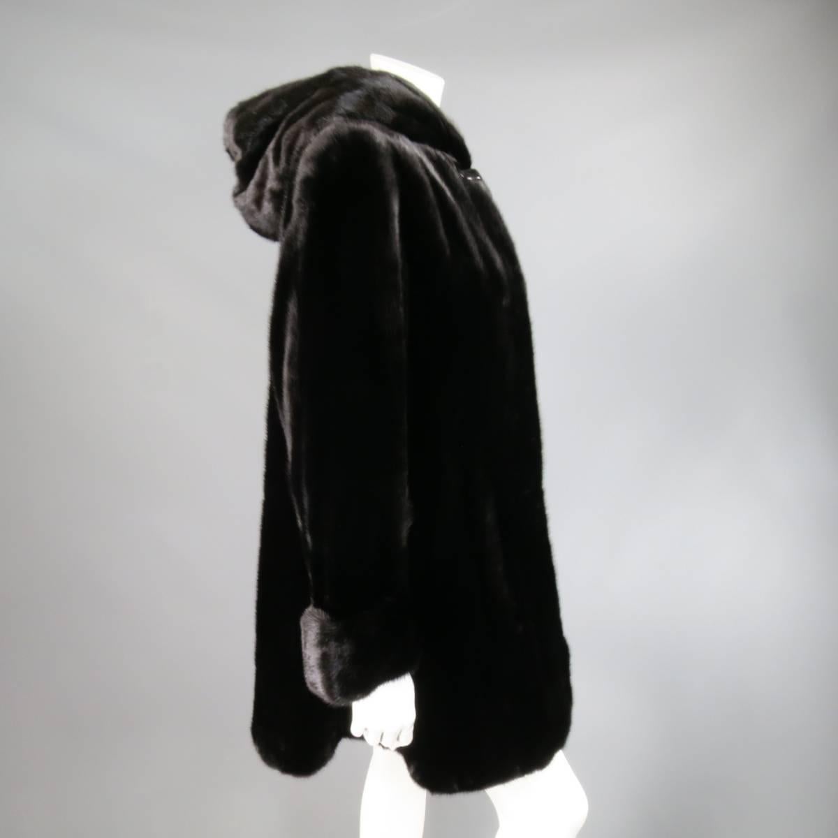VINTAGE 1990s 1980s Size L Black Mink Fur Hooded Clasp Coat In Excellent Condition In San Francisco, CA