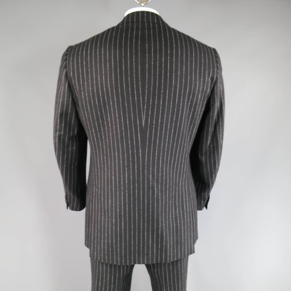 VALENTINO 42 Regular Black Chalkstripe Wool 34 30 Peak Lapel Single Button Suit In Excellent Condition In San Francisco, CA