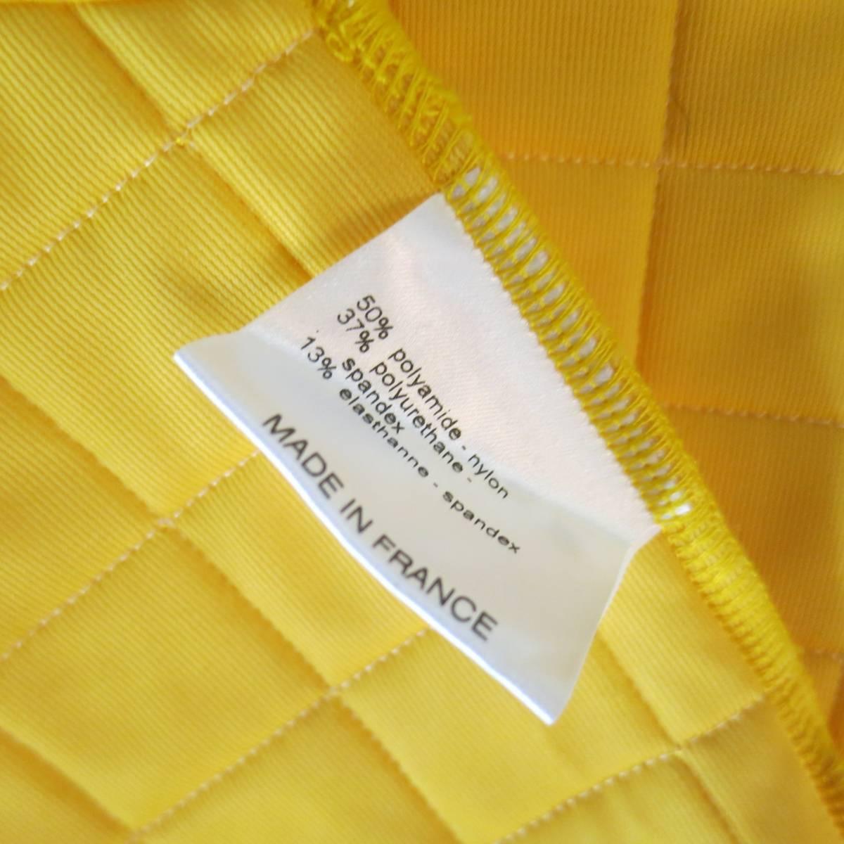 CHANEL Size 10 Yellow Quilted Neoprene Vest Spring 2000 4