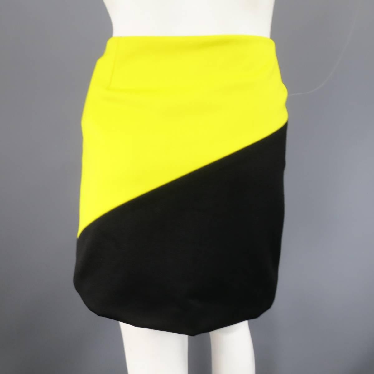 DOLCE & GABBANA Size 6 Black & Yellow Color Block Wool Cashmere Blend Mini Skirt In Excellent Condition In San Francisco, CA