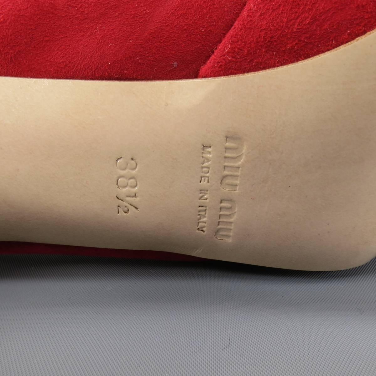 MIU MIU Size 8.5 Red Suede Peep Toe Ruffle Heel Platform Pumps In Good Condition In San Francisco, CA
