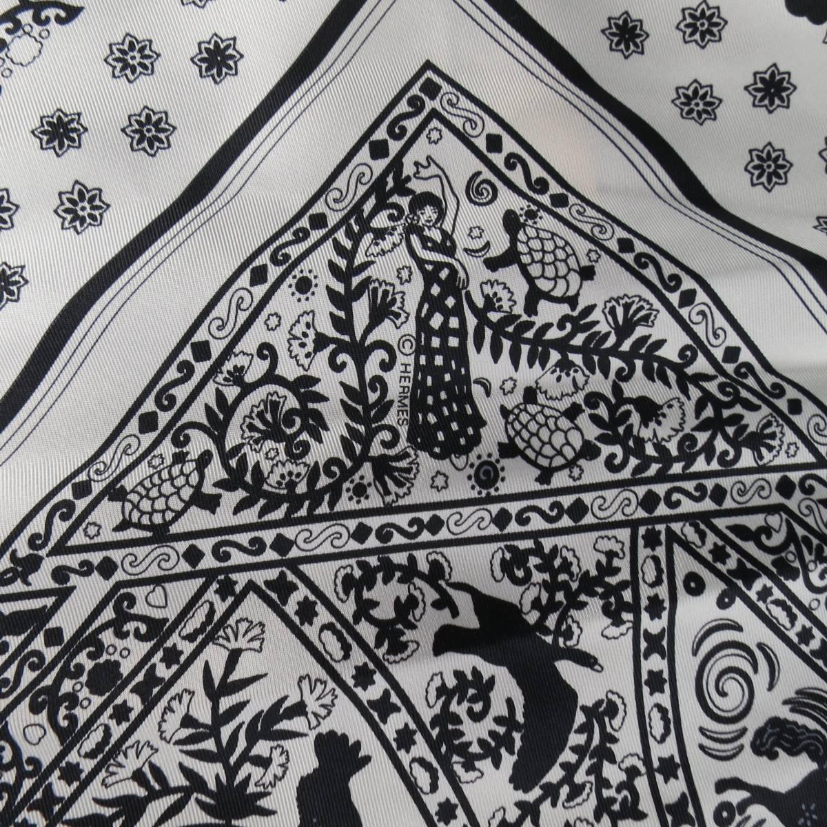 HERMES 'Peuple du Vent' White & Black Silk Twill Bandana Scarf In Excellent Condition In San Francisco, CA