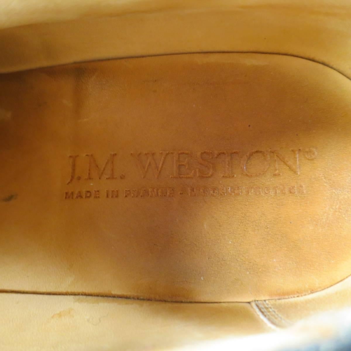 Men's J.M. WESTON Dress Shoe -  Size 7 Black Leather Wingtip Lace Up Shoes In Excellent Condition In San Francisco, CA