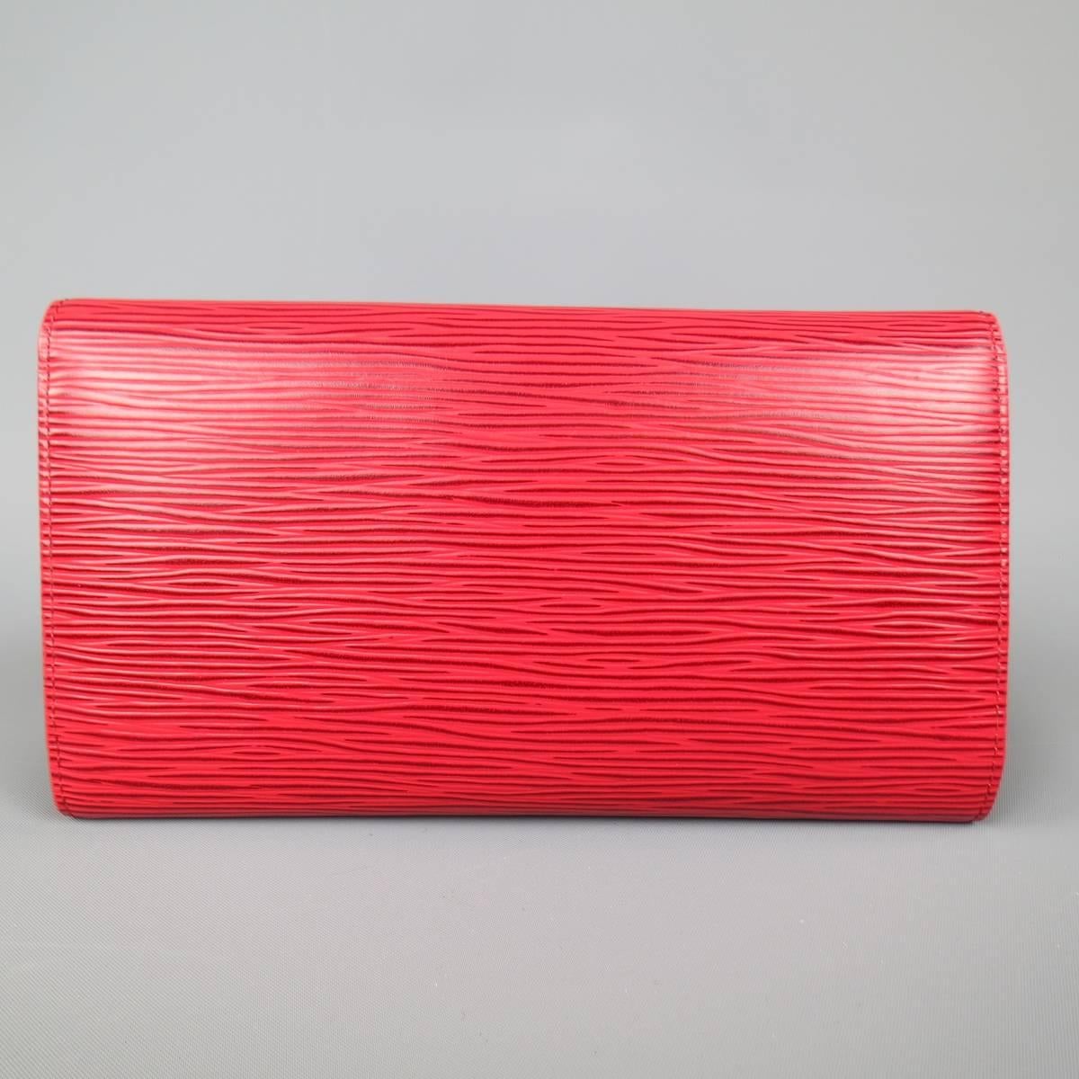 Women's or Men's Vintage LOUIS VUITTON Red Epi Leather Rectangular Flap Wallet