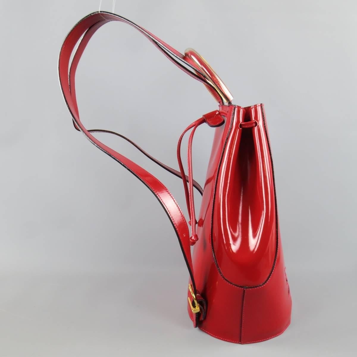 Vintage SALVATORE FERRAGAMO Red Patent Leather Drawstring Bucket Backpack In Excellent Condition In San Francisco, CA