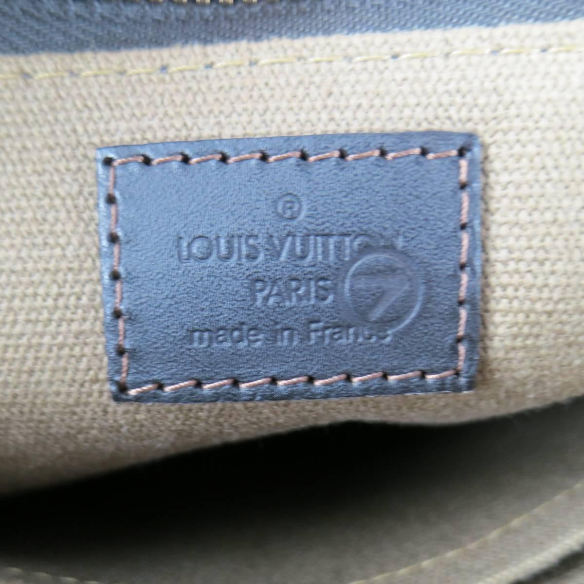 LOUIS VUITTON Brown Utah Leather POCHETTE SHAWNEE Crossbody Bag 2