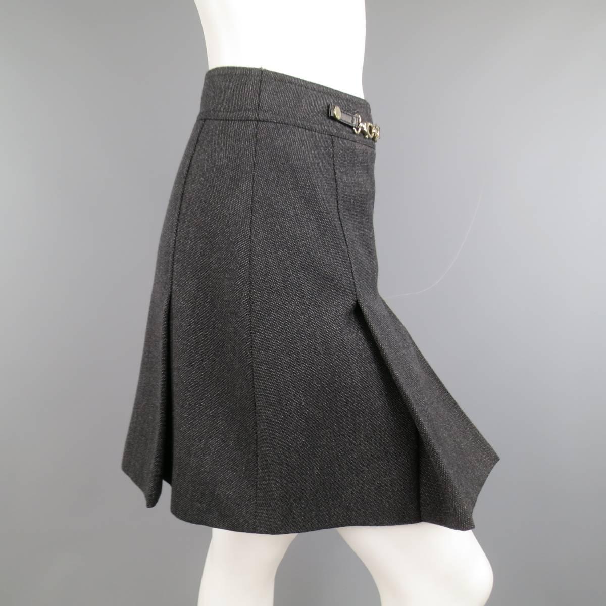 Women's GUCCI Size 10 Charcoal Wool Tweed Gold Hardware Pleated Mini Skirt