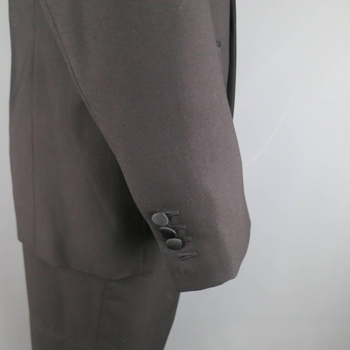 Men's VALENTINO 40 Regular Black Wool & Satin Peak Lapel 2 Button Tuxedo 1
