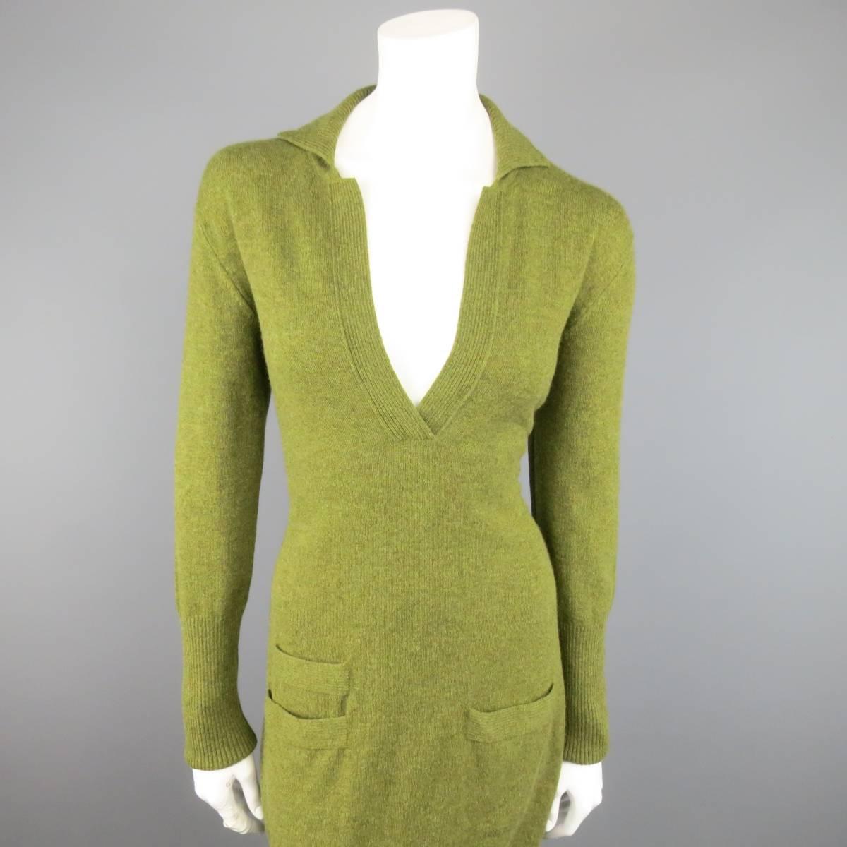 Vintage HERMES cashmere dress comes in a variegated olive knit and features a ribbed collar with plunging neckline, ribbed sleeves, patch pockets, and ribbed hem. Made in Scotland.
 
Excellent Pre-Owned Condition.
Marked: 42
 
Measurements:
