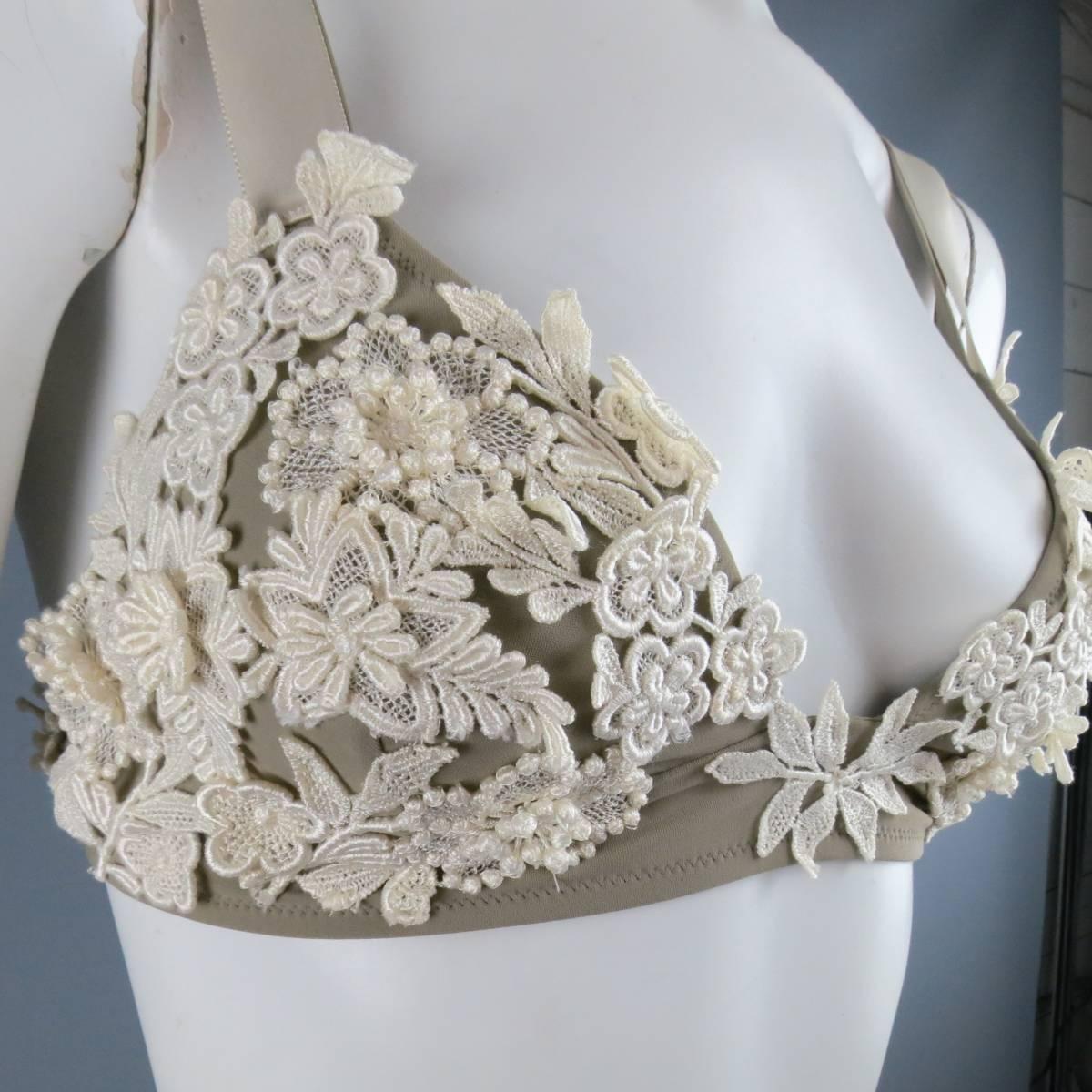 Women's OSCAR DE LA RENTA Bridal Size M Taupe & Creame Lace Applique Lingerie Set
