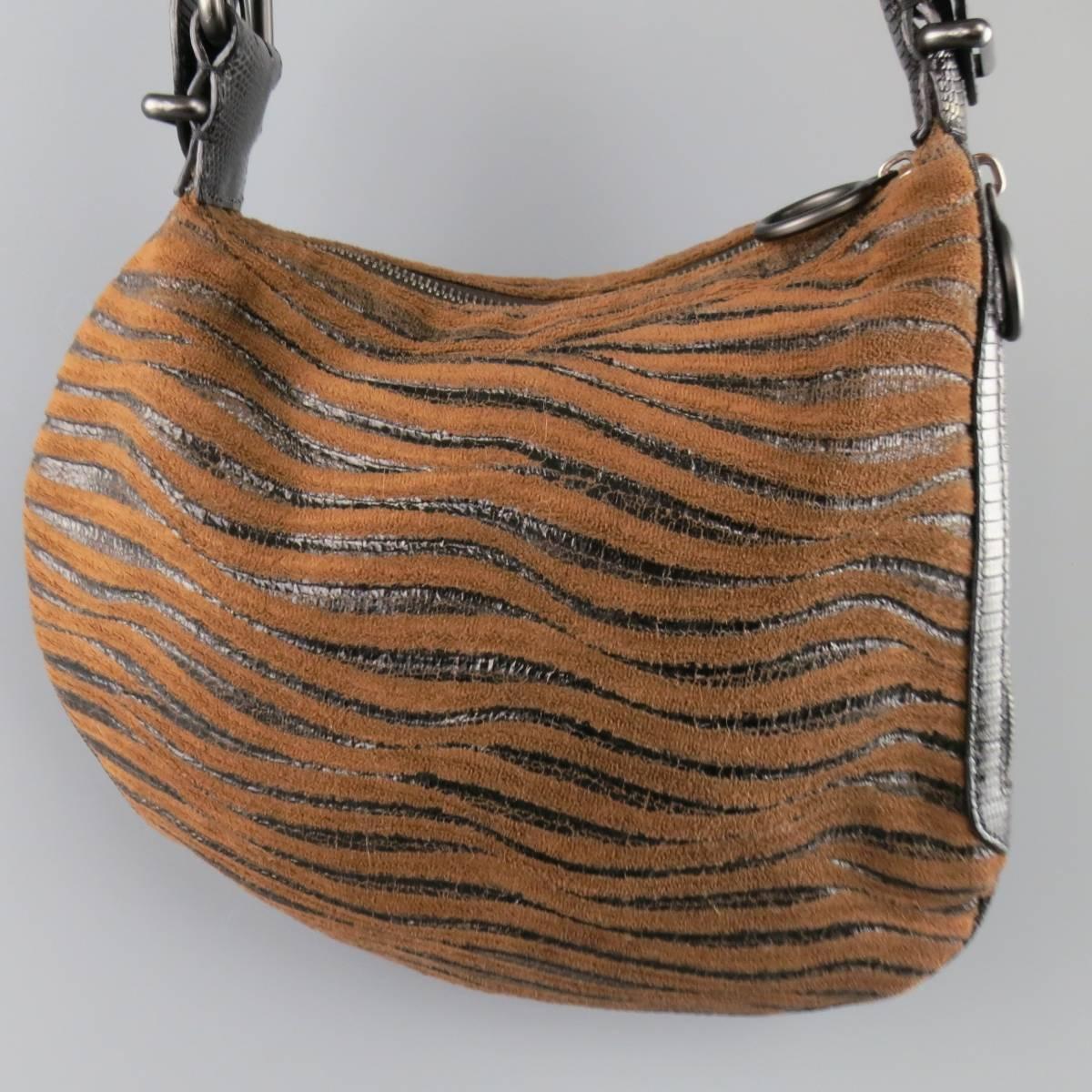 Vintage FENDI Wood Embellished Tiger Print Oyster Shoulder bag In Fair Condition In San Francisco, CA