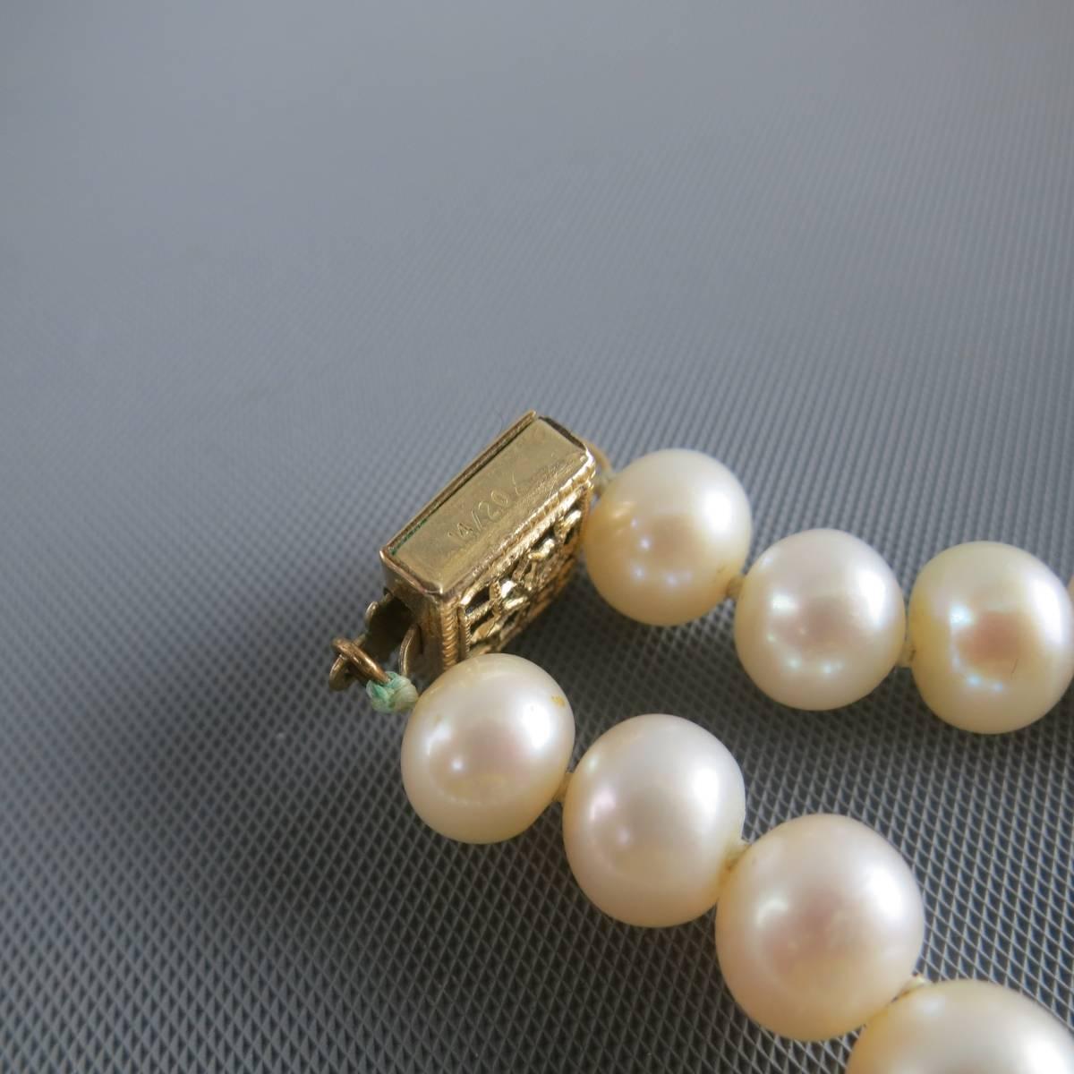 Vintage 17 in. 14k Gold Closure Water Pearl Strand Necklace In Good Condition In San Francisco, CA