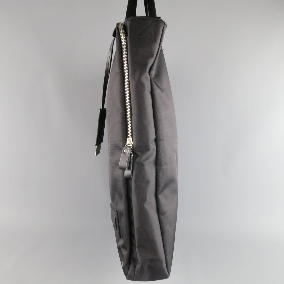 Y's by YOHJI YAMAMOTO MANDARINA Black Nylon Crossbody Tote Bag In Excellent Condition In San Francisco, CA