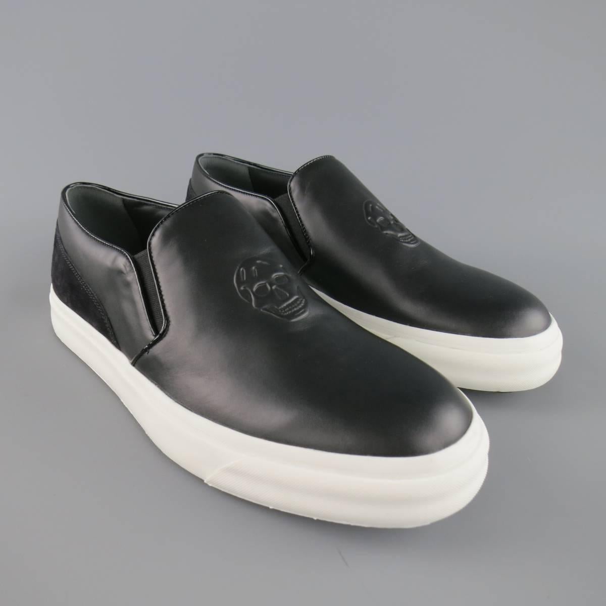 New ALEXANDER MCQUEEN Size 9 Black Embossed Skull Leather Slip On Sneakers In New Condition In San Francisco, CA