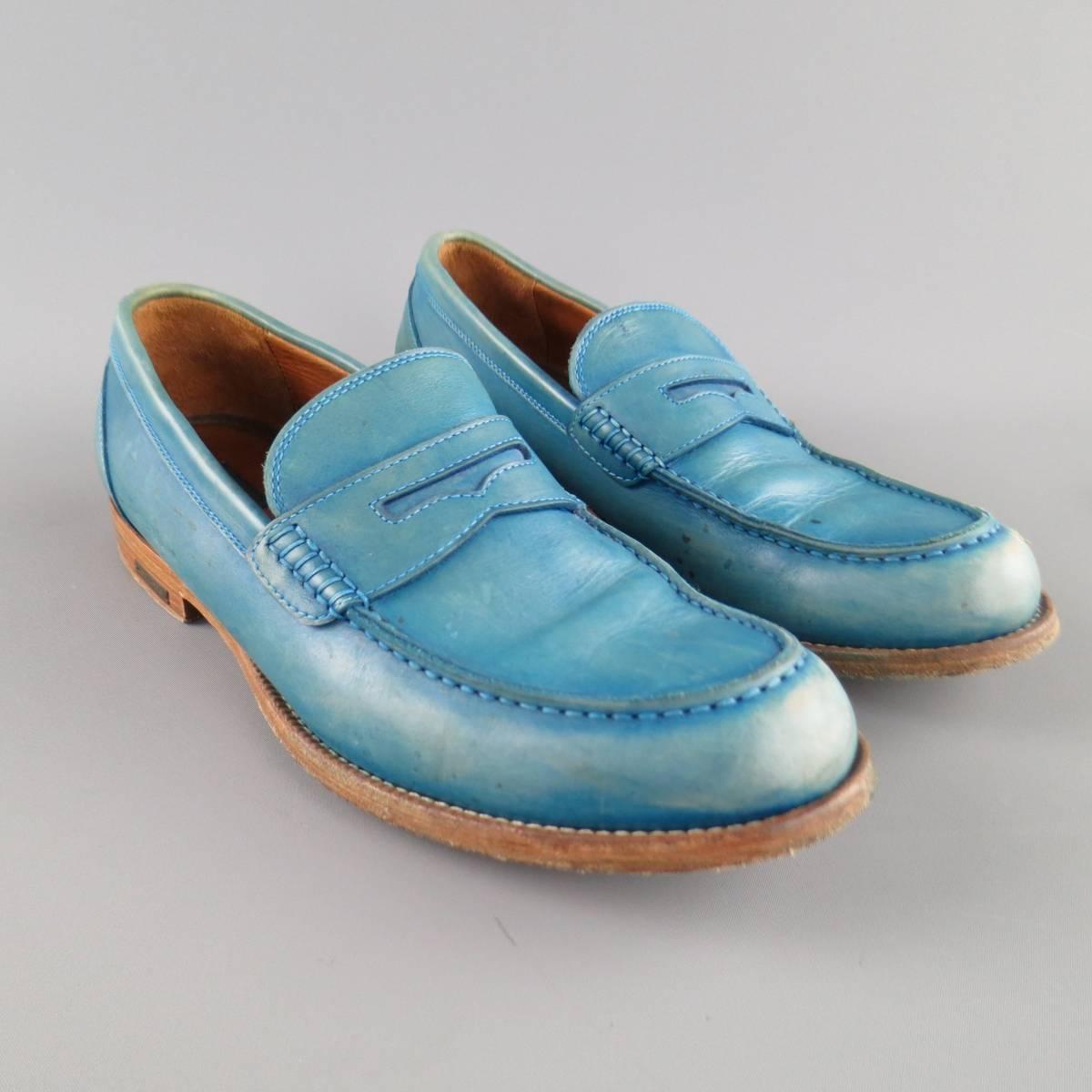 DSQUARED2 penny loafers come in a distressed teal blue leather and feature an apron toe and tan brown sole. Wear throughout. As-Is. With box. Made in Italy.
 
Fair Pre-Owned Condition.
Marked: 42.5
 
Outsole: 12 x 4 in.


Web ID: 82914 
