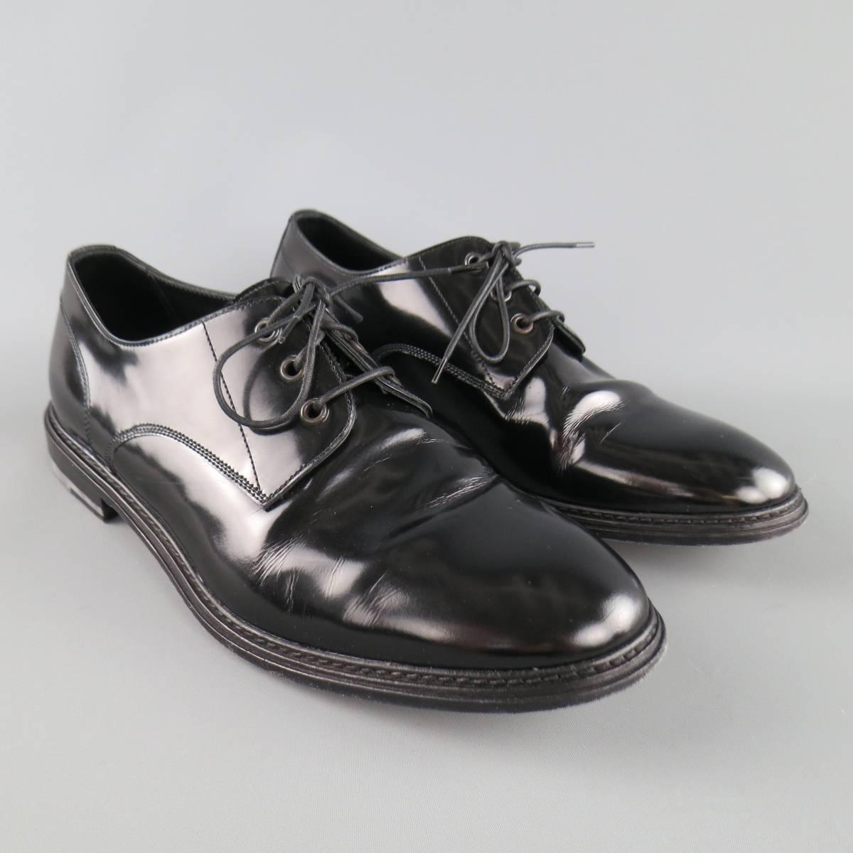 MARC JACOBS classic ;ace up derby shoes come in a glossy black leather and feature a round toe and oversized grommets. With box. Made in Croatia.
 
Good Pre-Owned Condition.
Marked: 9
 
Outsole: 12.25 x 4.5 in.


Web ID: 82913 