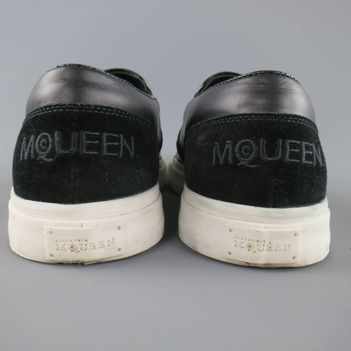 Men's ALEXANDER MCQUEEN Size 9 Black Skull Embossed Leather Slip On Sneakers 2