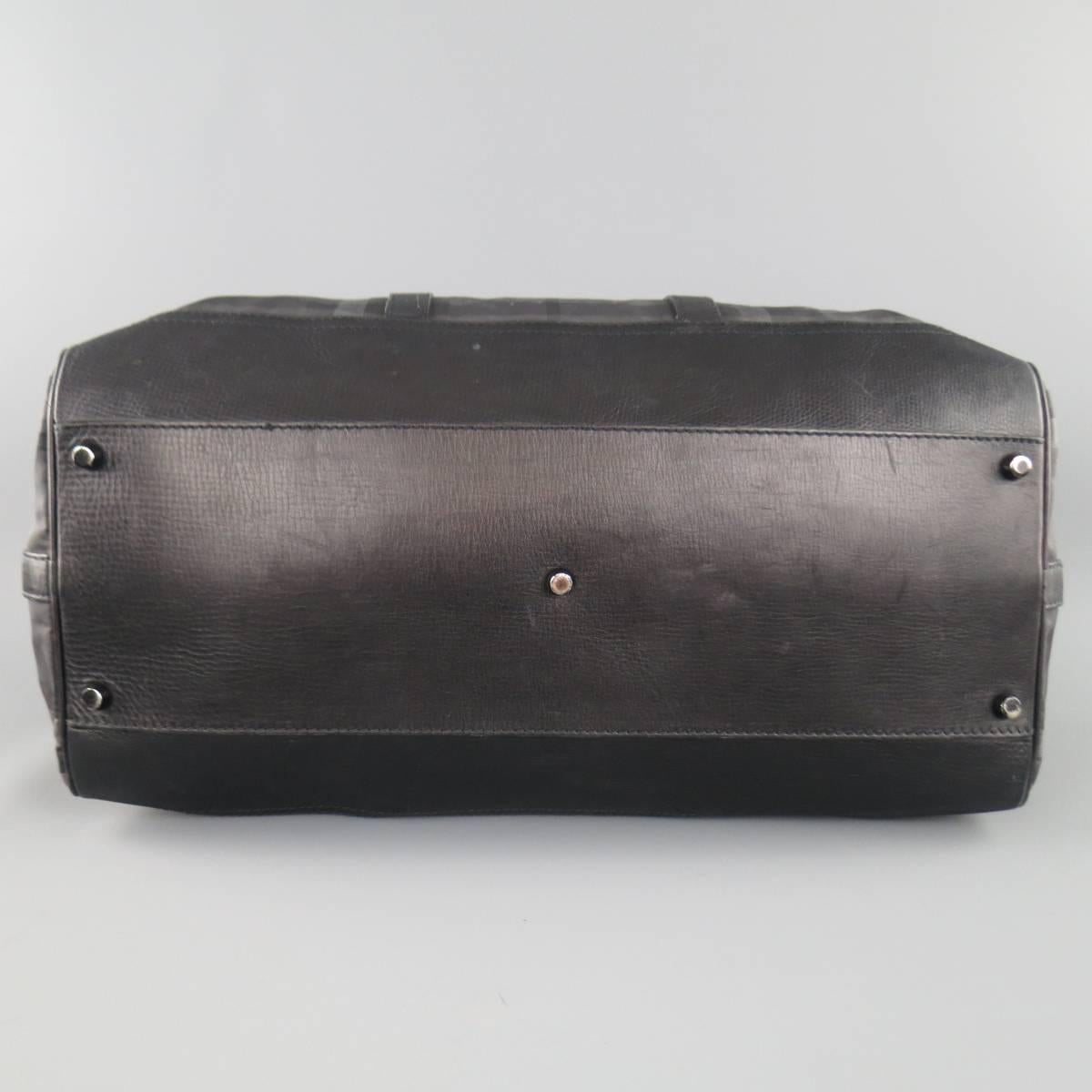 Women's or Men's BURBERRY Black & Grey Plaid Nylon & Leather Large Duffle Bag