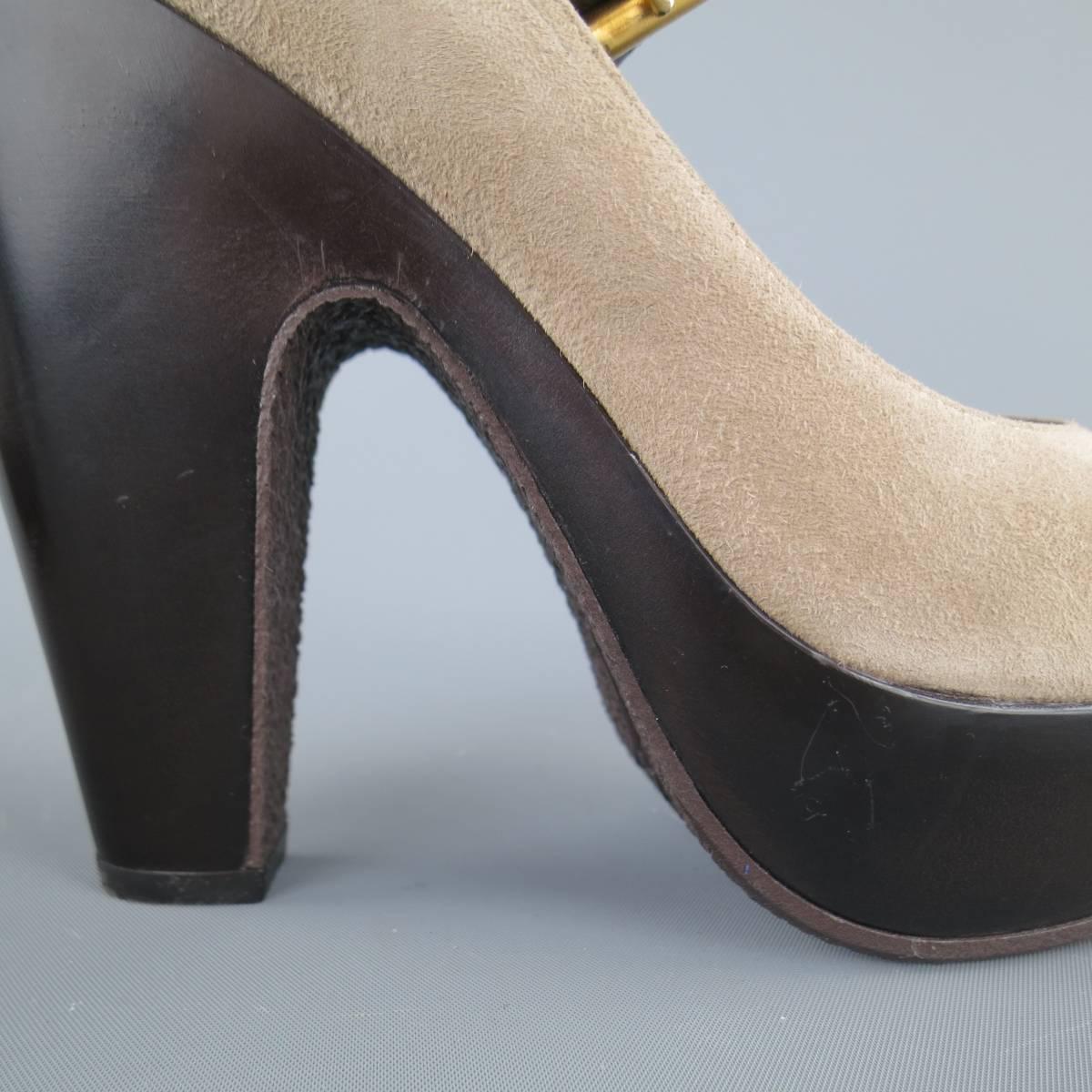 GIUSEPPE ZANOTTI Size 6 Grey Suede Thick Sole Ankle Strap Platform Pumps In Excellent Condition In San Francisco, CA