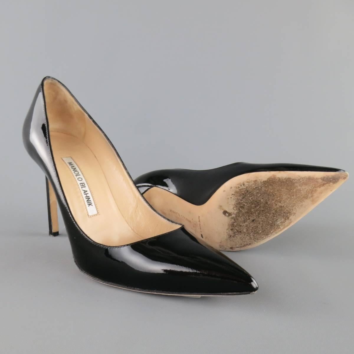 MANOLO BLAHNIK Size 7.5 Black Patent Leather Classic Pointed Toe Stiletto Pumps In Excellent Condition In San Francisco, CA