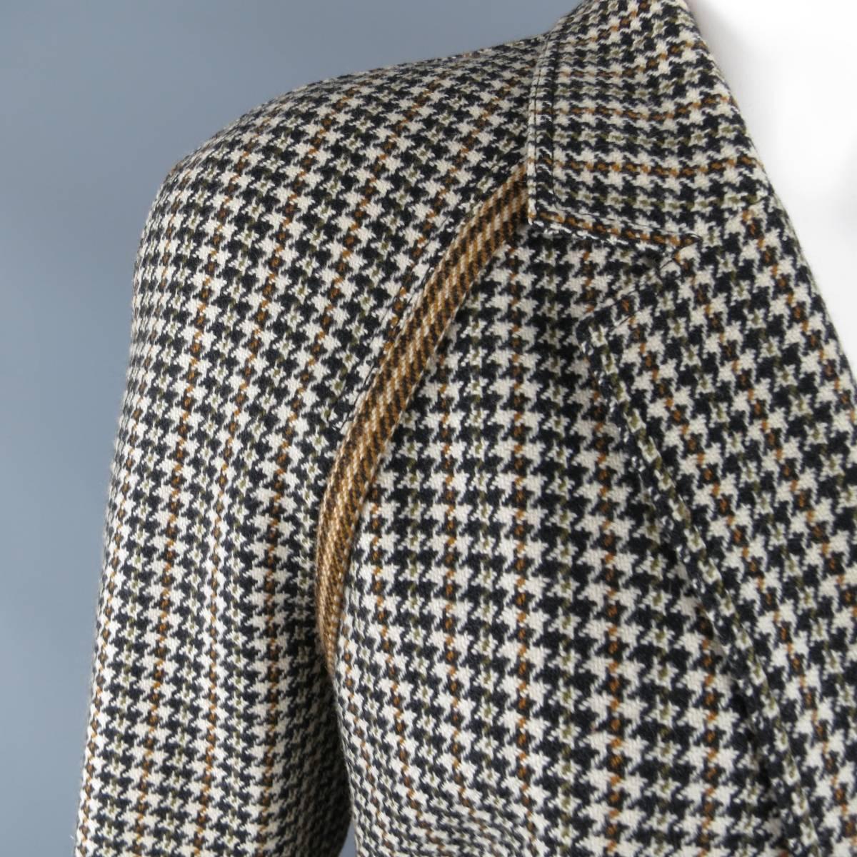 GIANNI VERSACE 1980s Size 8 Beige Houndstooth Cashmere Double Breasted Jacket In Excellent Condition In San Francisco, CA
