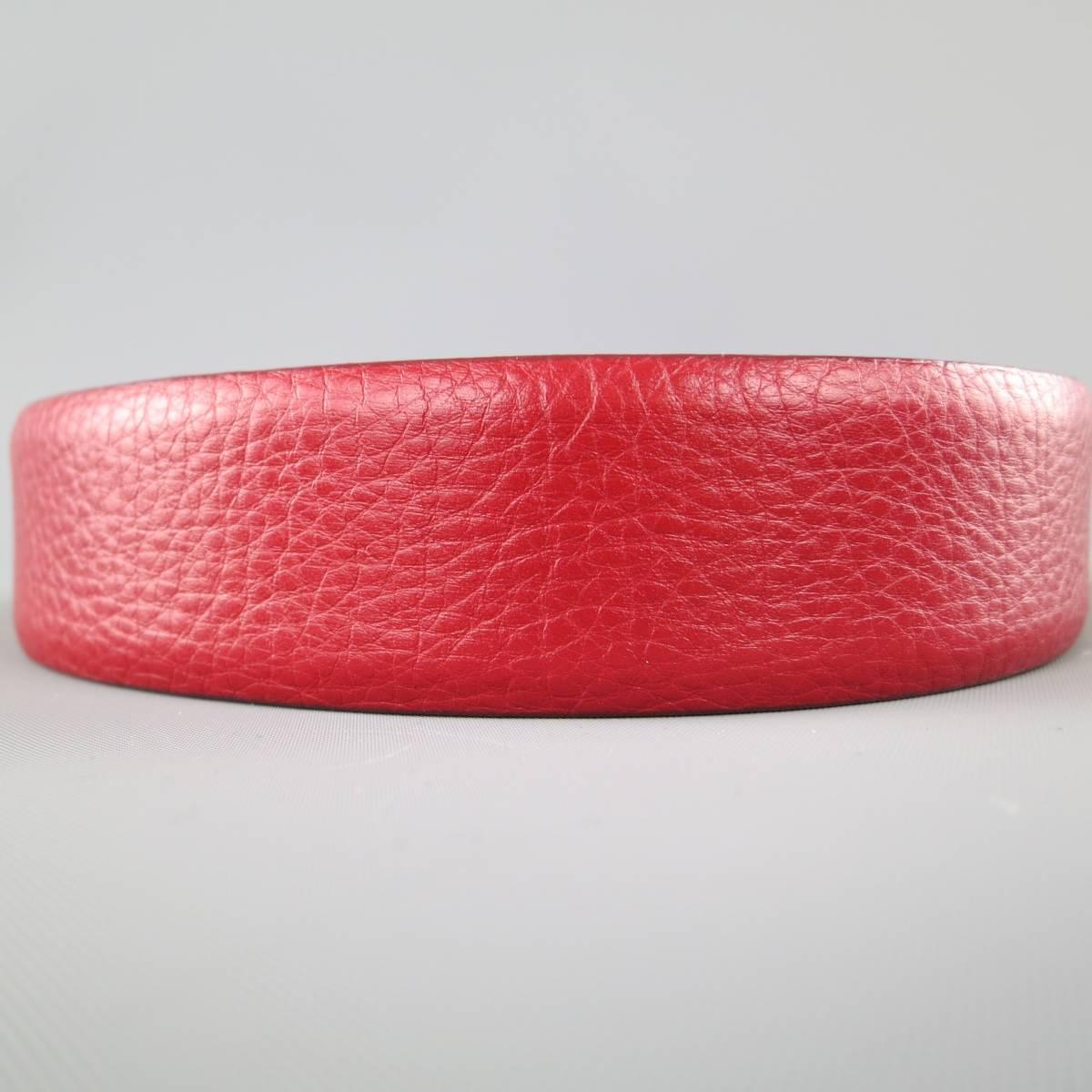 GIORGIO ARMANI dress belt features a deep red pebbled leather strap with a smoke silver tone, leather detailed, buckle. Made in Italy.
 
Excellent Pre-Owned Condition.
Marked: 50
 
Length: 41 in.
Width: 1.25 in.
Fits: 32.5-38.5 in.

SKU: 84646