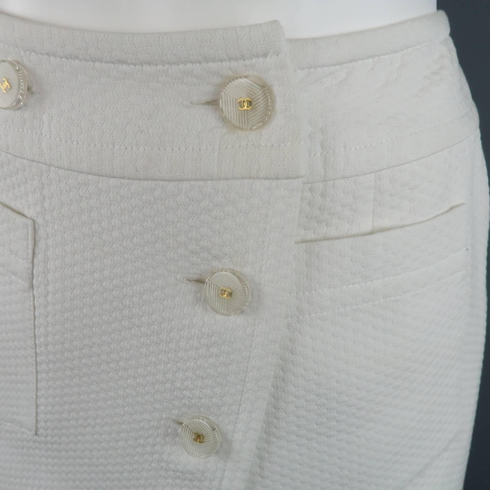 CHANEL Skirt - Size 2 White Cream Textured Cotton Button A-line Skirt In Good Condition In San Francisco, CA